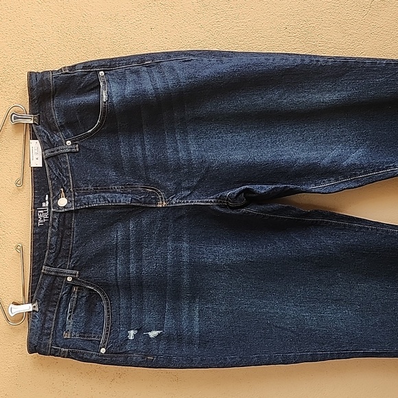 TIME AND TRU High Waisted Crop Jeans Plus Size 20 Inseam 27 Dark Wash Pants - Picture 4 of 11